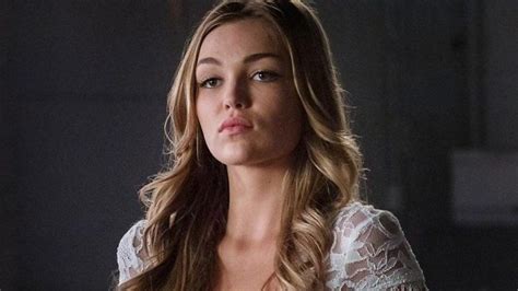 Pictures Of Lili Simmons