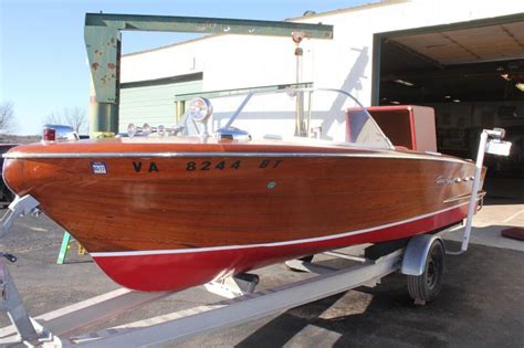 Chris Craft Ladyben Classic Wooden Boats For Sale Covered Decks