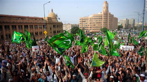 Death Destruction In Pakistan Amid Protests Tied To Anti Islam Film Cnn