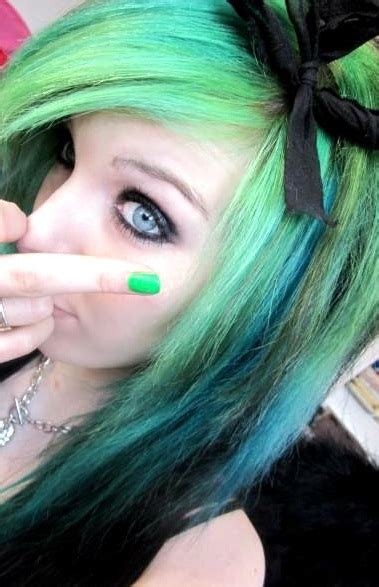 Ira Vampira Scene Queen Emo Girl Green Black Hair Sitemodel Make