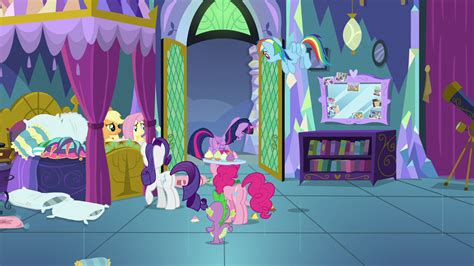 Artist famosity bedroom eyes socks solo. Image - Twilight Sparkle leaving her bedroom S8E2.png | My ...