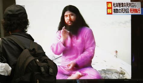 Aum Shinrikyo Guru Shoko Asahara And Six Other Cult Members Hanged For