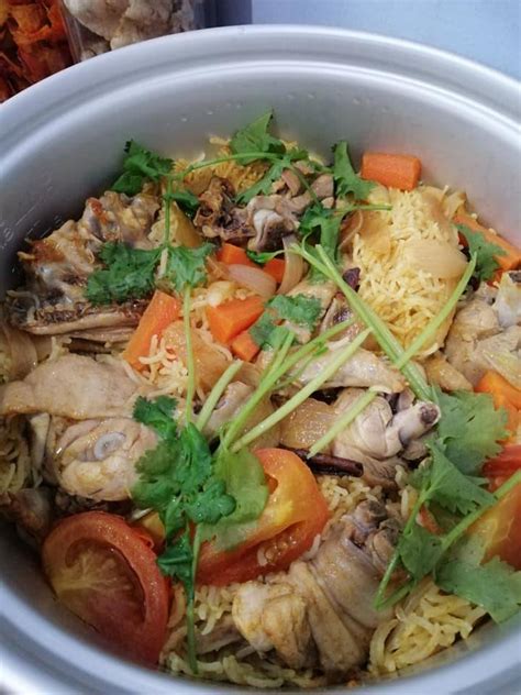 Antara yang menjadi pilihan adalah nasi beriani yang dimakan bersama ayam masak merah, rendang ayam atau daging. Wanita Ini Kongsi Resepi Nasi Beriani Paling Simple Tak ...