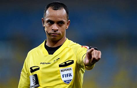 El brasileño wilton sampaio será el árbitro del partido entre seleccionado argentino y paraguay, el el único antecedente de sampaio, de 37 años, con el seleccionado argentino fue en octubre de 2007. Decisão do Estadual com árbitro do quadro da Fifa pela 4ª ...