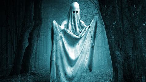 Christmas Ghost Stories 5 Of The Best Festive Phantoms The Big Issue