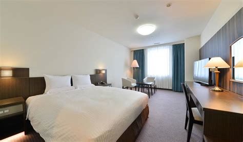 Hakodate seikan renrakusen memorial museum mashumaru and hakodate takadaya kahei museum are cultural highlights, and some of the area's activities can be experienced at hakodate kikyo takadai. Hakodate Kokusai Hotel | Japan Cheapo