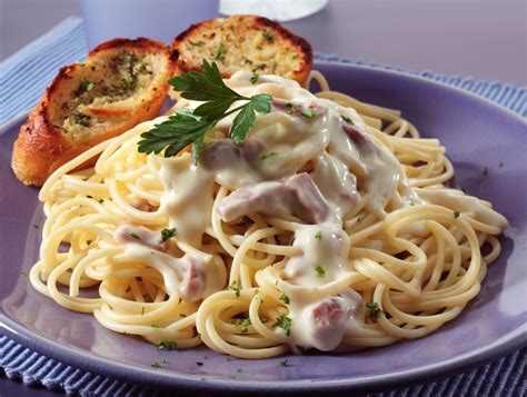 Ας δούμε λοιπόν τις εξετάσεις ρουτίνας που πρέπει να κάνουμε τακτικά, τουλάχιστον μία φορά το χρόνο, ή συχνότερα, αν υπάρχει ανάγκη, πάντα με τη συμβουλή του γιατρού : ΕΡΜΗΝΕΥΟΝΤΑΣ ΤΙΣ ΕΞΕΤΑΣΕΙΣ ΑΙΜΑΤΟΣ..ΦΥΣΙΟΛΟΓΙΚΕΣ ΤΙΜΕΣ ...