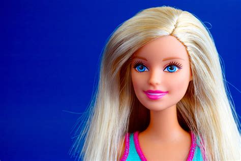 12 Curiosidades De Barbie La Muñeca Más Famosa Del Mundo