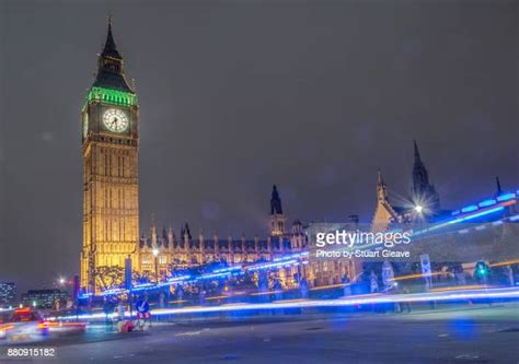 Light Trails On Road By Big Ben At Night Photos And Premium High Res