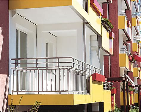 Die wohnung befindet sich in der 4. Berlin-Hellersdorf, Quartier Branitzer Platz