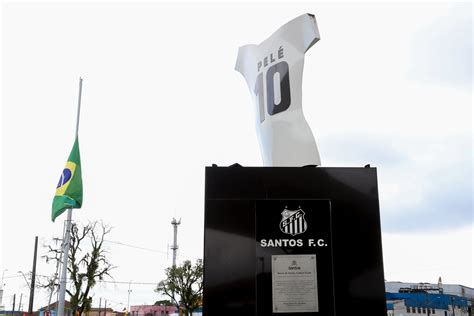 Pele returns to Santos stadium, where he found football fame, as Brazil