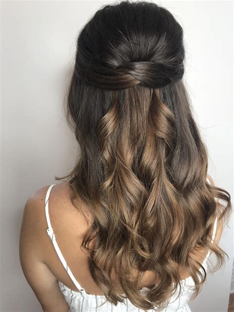 79 Popular Bridesmaid Hair For Medium Length With Simple Style