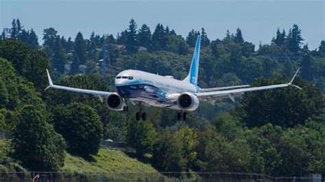 Boeings 737 Max 10 Successfully Completes First Test Flight