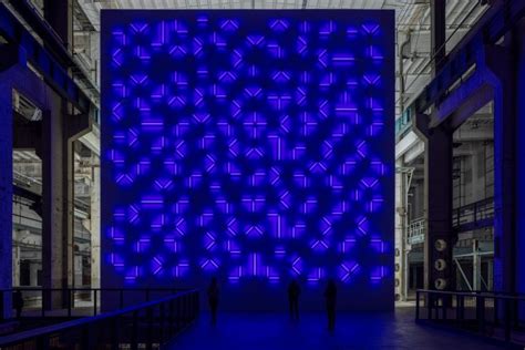 Robert Irwins Luminescence Shines In Berlin With Light And Space