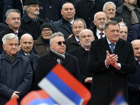 Amid Tensions Bosnian Serbs Celebrate Outlawed Holiday