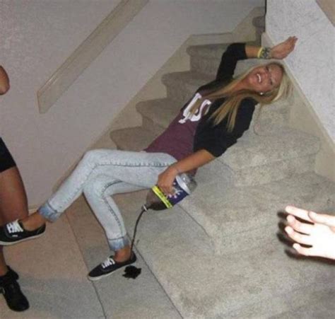When Partying Goes Very Wrong 35 Pics