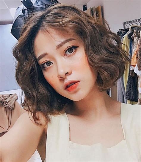Short Haircut Korean Style The Ultimate Guide In 2023 Best Simple Hairstyles For Every Occasion