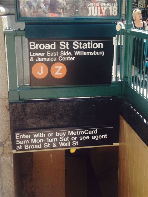 Broad Street Subway Station Entrance Manhattan New York Subway Sign