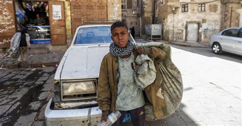 اليونيسف ستة ملايين طفل في اليمن على بعد خطوة واحدة من المجاعة abouna