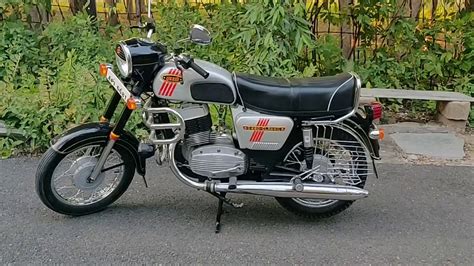 The successive yezdi models are still found on the. Jawa and Yezdi bikes maintenance information in Hindi ...