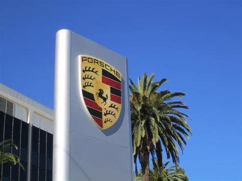 Последние твиты от beverlyhills porsche (@bevhillsporsche). Beverly Hills Porsche car dealership in Los Angeles, CA ...