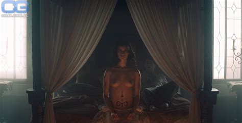 Anya Chalotra Nackt Bilder Onlyfans Leaks Playboy Fotos Sex Szene