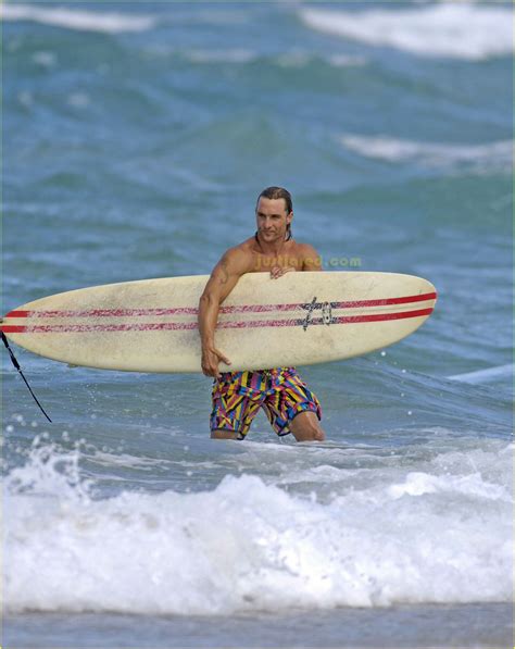 Matthew Mcconaughey Is A Surfer Dude Photo 2416967 Matthew