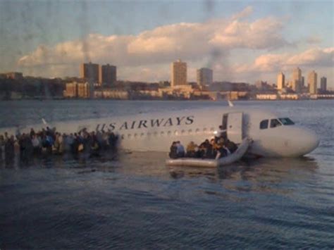 Us Airways Plane To Nc Crashes Into Hudson River Minnesota Public