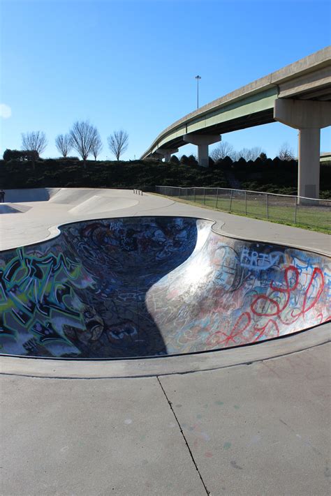 Turner performs structural concrete services on everything from linear accelerator vaults to sidewalks. Recreational Facilities - Heavy Highway contractor ...