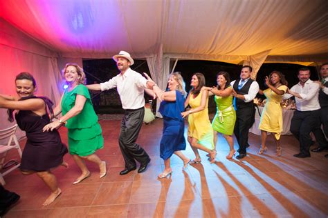 How to Take Photos of People Dancing - Christine Chang Photography