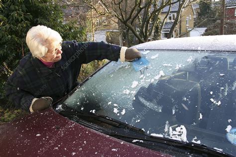 Scraping Ice Off A Car Windscreen Stock Image T6150326 Science