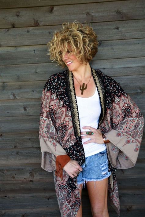 ranell diehl hair short curly lots of highlights bob layered {junk gypsy co } curly hair