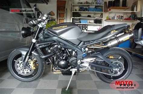 Triumph street triple gets disc brakes in the front and rear. Triumph Street Triple R 2010 Specs and Photos