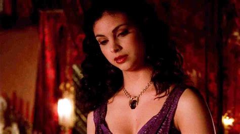 Morena Baccarin As Inara Serra Firefly 2002 S01e01 79 Screencaps