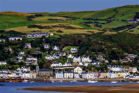 Guide To Aberdovey Wales Places To Stay Eat And Best Walks