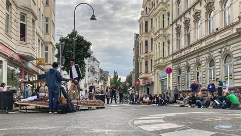 In dortmund verläuft durch die postleitzahlgebiete: Berliner Straße fordert mehr Freiraum in Köln - Tag des ...