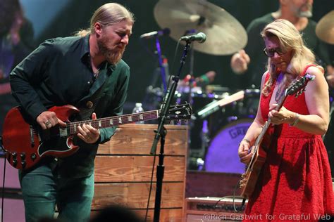 Tedeschi Trucks Band Announces Opening Acts For Six Night Beacon Theatre Residency Grateful Web