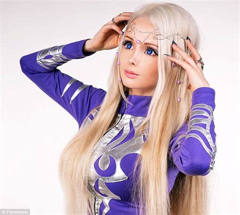 Human Barbie Valeria Lukyanova Goes Cosmetics Free Almost In Selfies Daily Mail Online