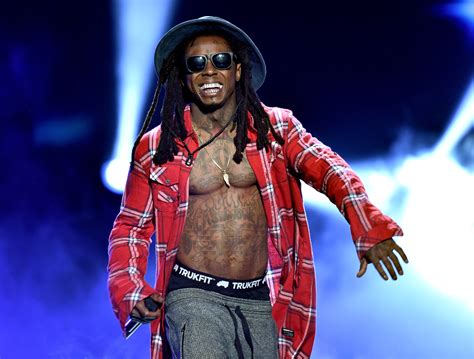 Submitted 4 days ago by 2friedrice. Lil Wayne möglicherweise bald hinter Gittern - wegen ...