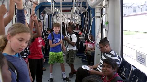 Metro Giving Students Free Rides Following Harvey Abc13 Houston