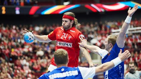 Dänemark trifft im halbfinale am mittwoch (21 uhr) in wembley auf england, das der ukraine im letzten viertelfinale der euro 2020 keine chance ließ. Handball-EM 2020: Weltmeister Dänemark verliert ...