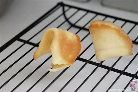 Diy Chinese Fortune Cookies Bear Naked Food