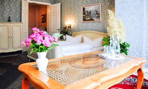 2 tage kuchen involviere einige bilder, die sich darauf beziehen einander. Schlosshotel am See: 3-8 Tage mit 3-Gänge-Dinner, Kaffee ...