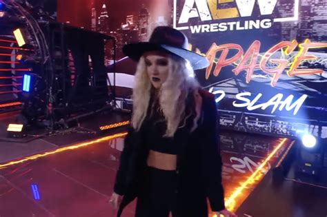 Julia Hart announces engagement to another AEW wrestler - Cageside Seats
