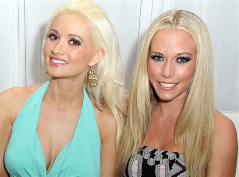 Holly Madison And Kendra Wilkinson Basketts Complicated History A