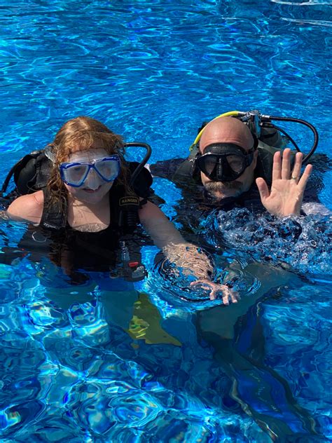 Aquatic Escapes Dive Center Home