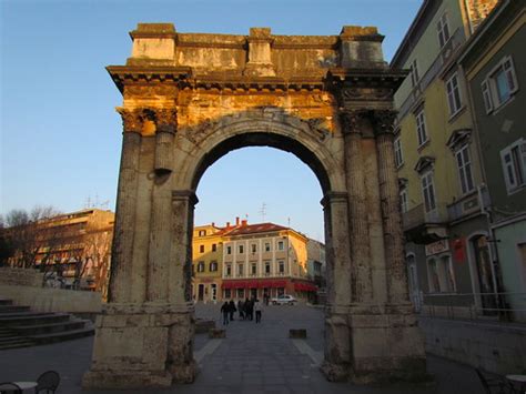 Slavoluk Sergijevaca Pula The Triumphal Arch Known As Arc Flickr