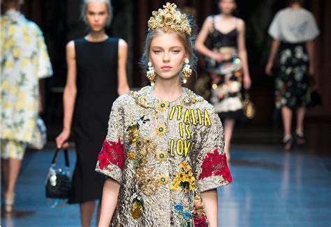 Dolce And Gabbana Spring 2016 Ready To Wear Mfw Fashion Dolce And