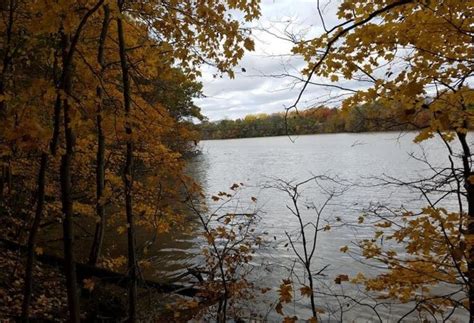 5 Parks To Visit This Fall Visit Findlay County Park Riverside