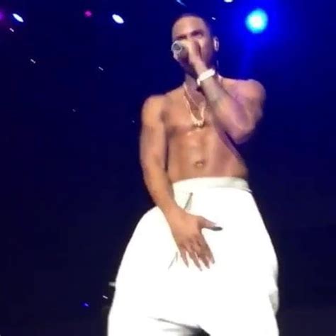 Trey Songz Yes It S Really Him Lol Free Big Cock Porn Hot Sex